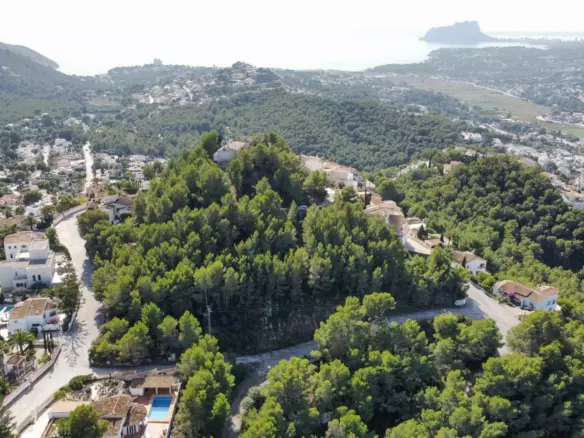 Plot In Moraira, Spain (1.443 M² Plot)