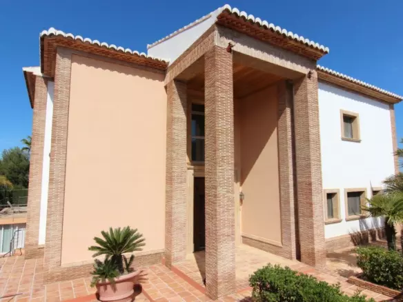 5-bedroom Villa In Jávea – Xàbia, Spain (450 M²)