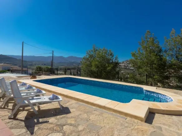 3-bedroom Villa In Calpe, Spain (90 M²)