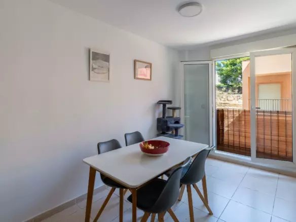 3-bedroom Apartment In Teulada, Spain (119 M²)