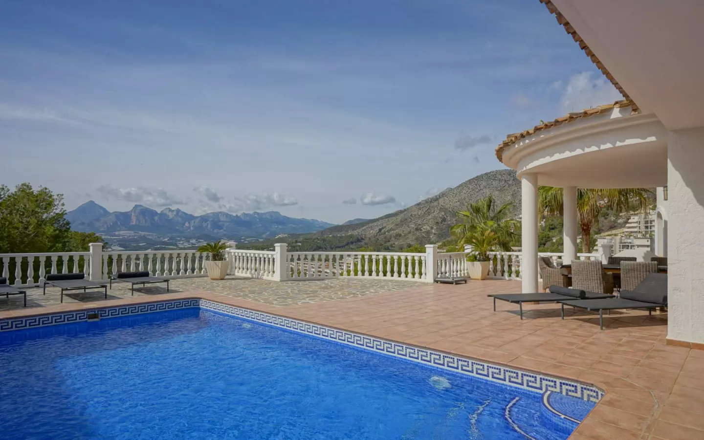 4-bedroom Villa In Altea, Spain (400 M²)