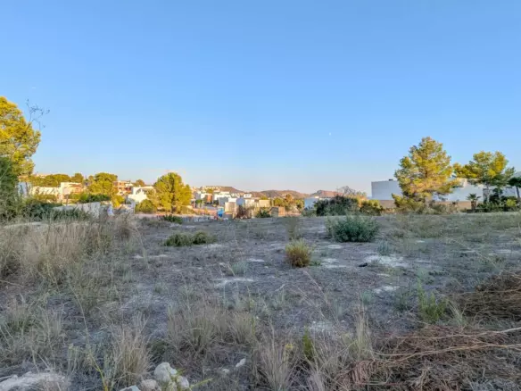 Plot In Moraira, Spain (811 M² Plot)