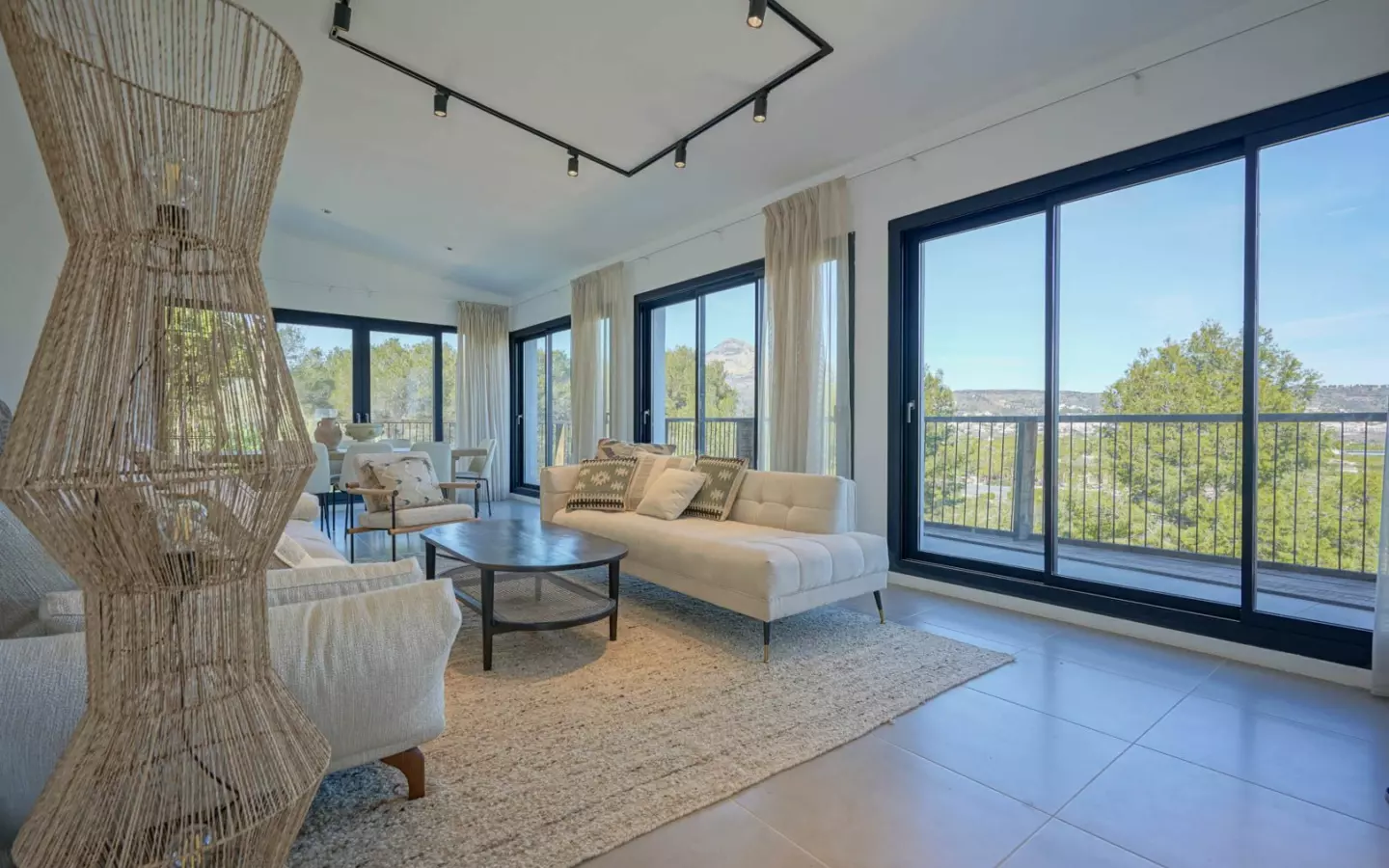 3-bedroom Villa In Jávea – Xàbia, Spain (250 M²)