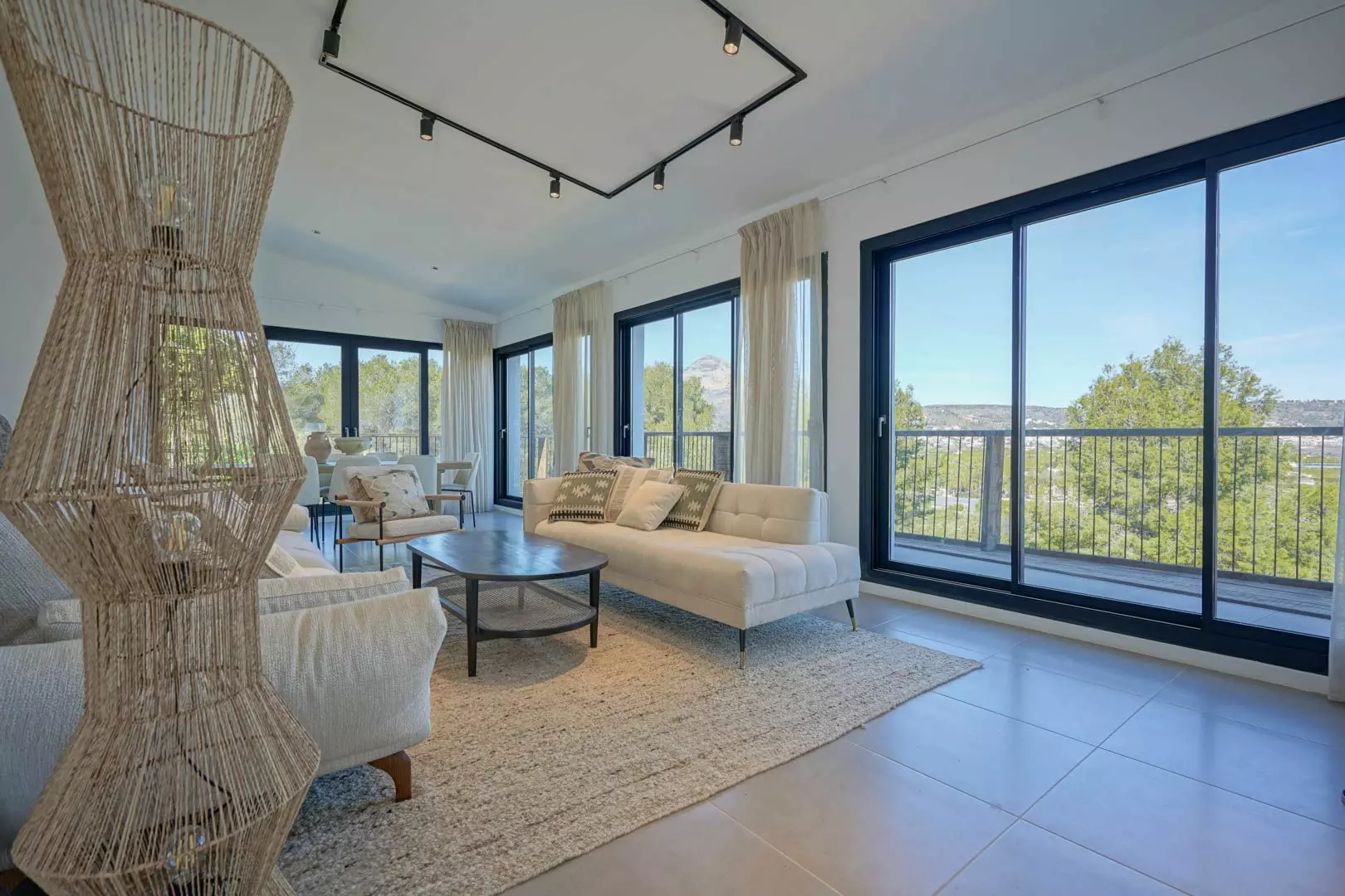 3-bedroom Villa In Jávea – Xàbia, Spain (250 M²)