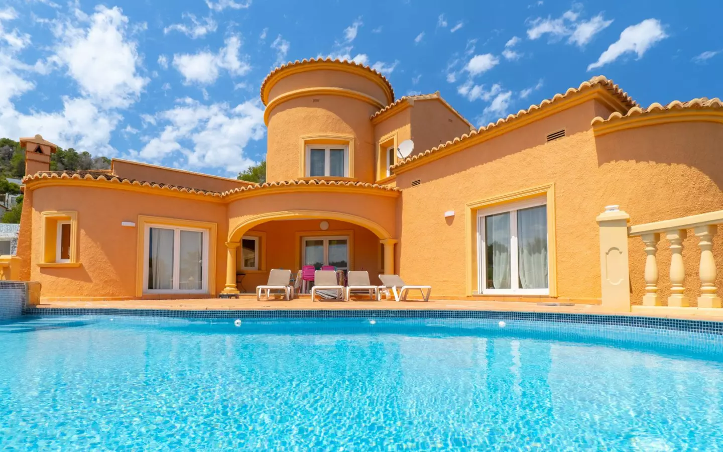 3-bedroom Villa In Jávea – Xàbia, Spain (255 M²)