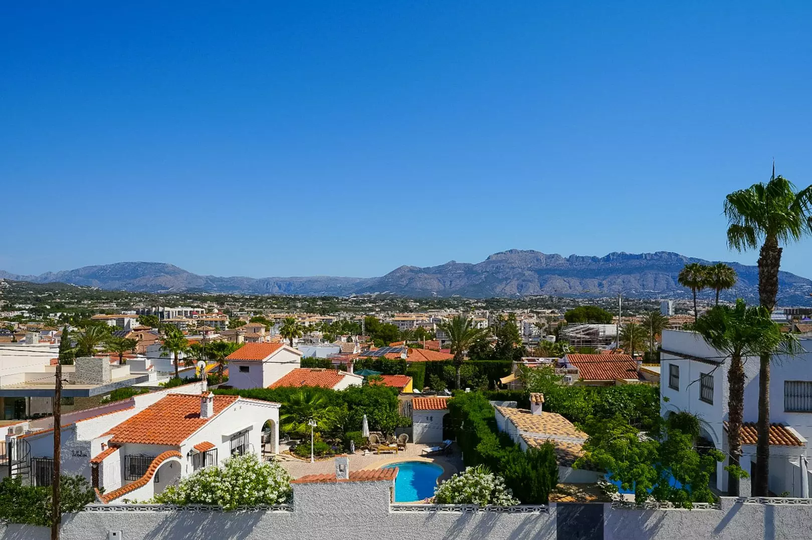 5-bedroom Villa In Alfaz Del Pi, Spain (322 M²)