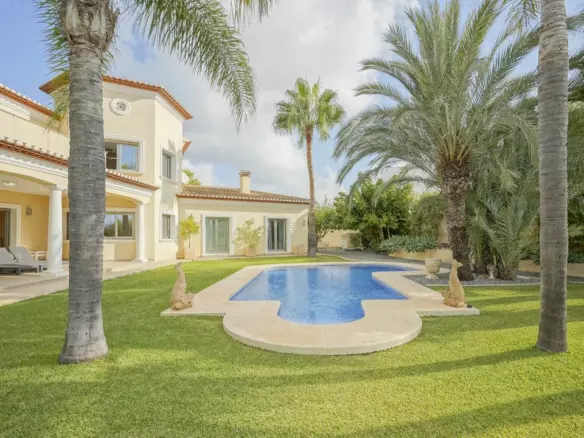 4-bedroom Villa In Benissa, Spain (464 M²)