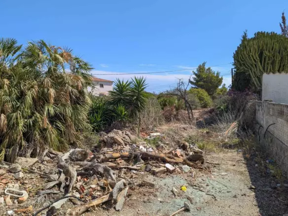 Plot In Denia, Spain (1.240 M² Plot)
