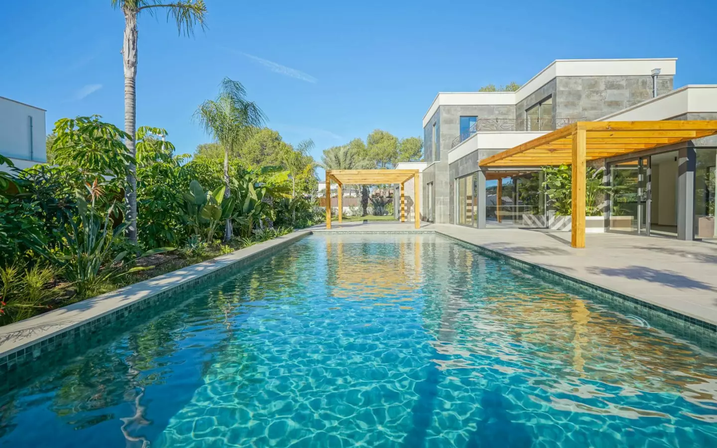 3-bedroom Villa In Jávea – Xàbia, Spain (471 M²)