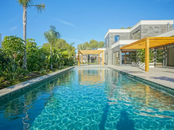 3-bedroom Villa In Jávea – Xàbia, Spain (471 M²)