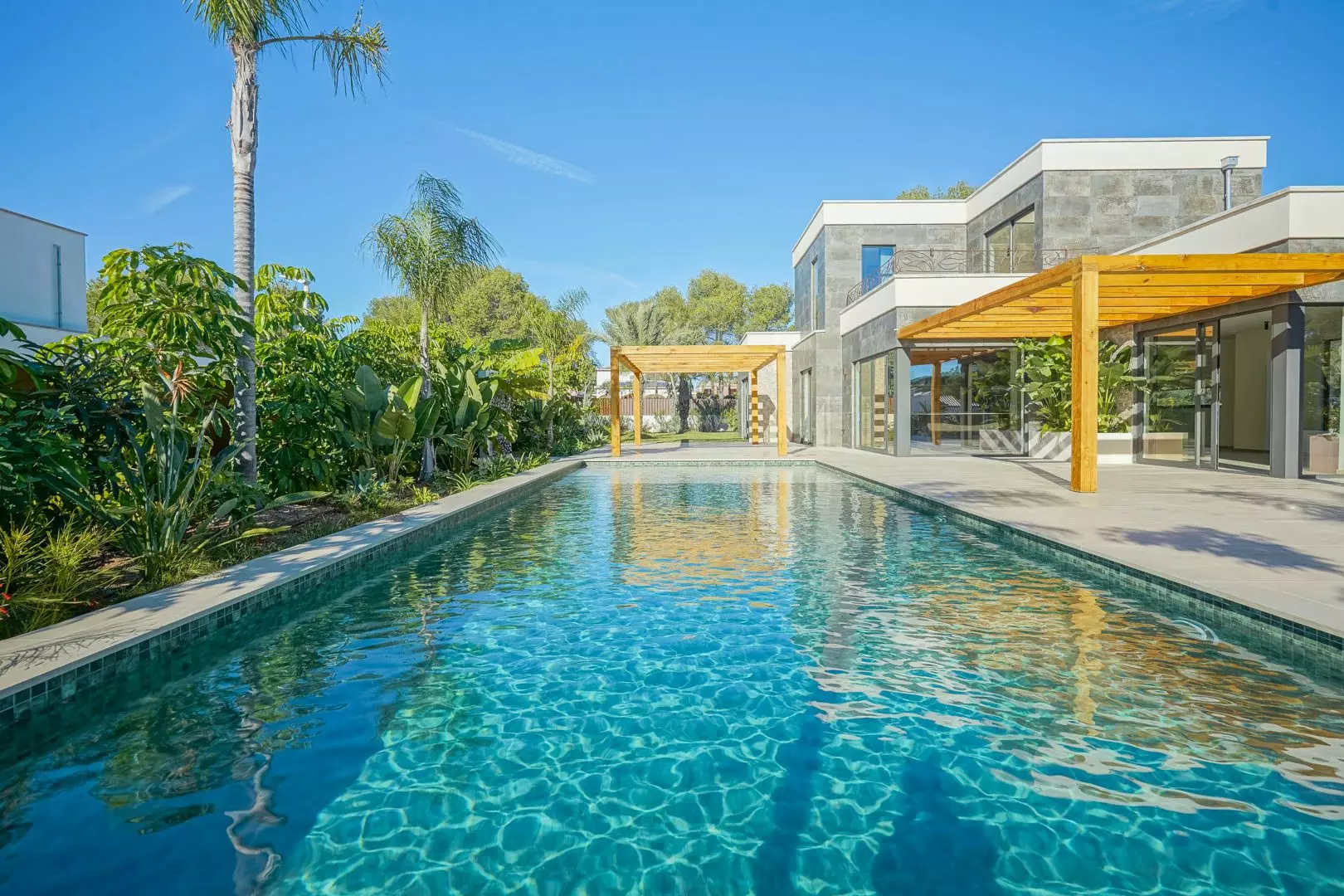 2-2-c88da8 3-bedroom Villa In Jávea – Xàbia, Spain (471 M²)