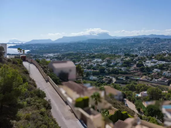 Plot In Moraira, Spain (835 M² Plot)