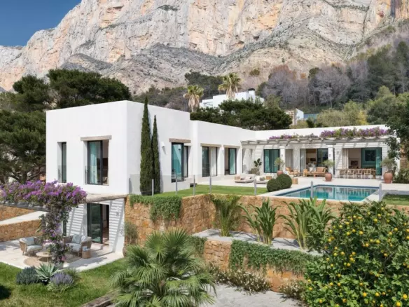 4-bedroom Villa In Jávea – Xàbia, Spain (292 M²)