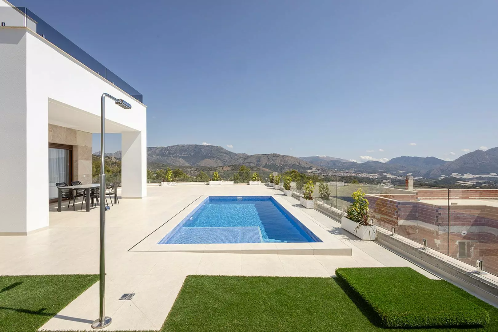 3-bedroom Villa In Polop, Spain (165 M²)