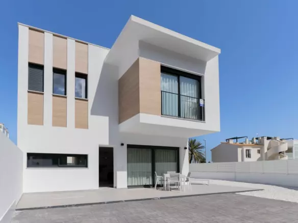3-bedroom Villa In Denia, Spain (216 M²)