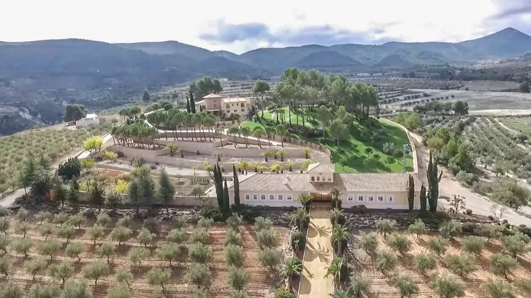 7-bedroom Villa In Penaguila, Spain (1.529 M²)