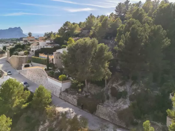 Plot In Benissa, Spain (1.100 M² Plot)