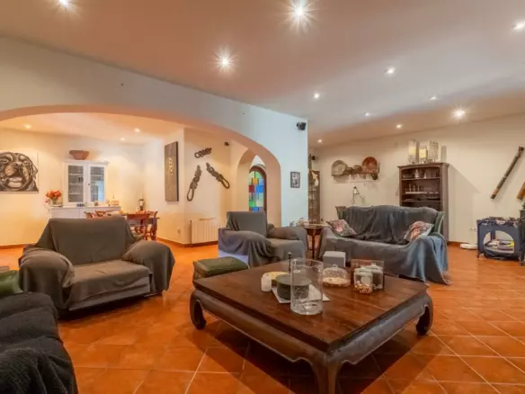 5-bedroom Villa In Ondara, Spain (1.025 M²)