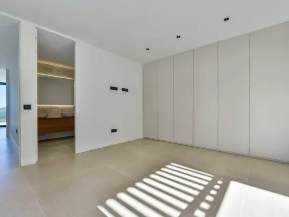 5-bedroom Villa In Altea, Spain (390 M²)