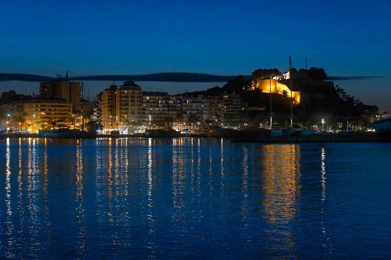 2-bedroom Apartment In Denia, Spain (88 M²)