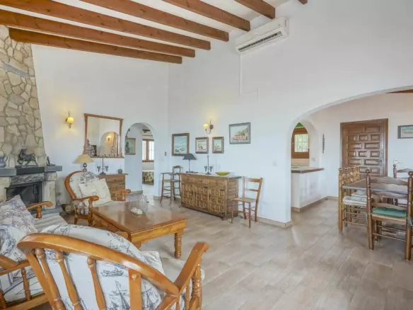 5-bedroom Villa In El Rafol D’almunia, Spain (307 M²)