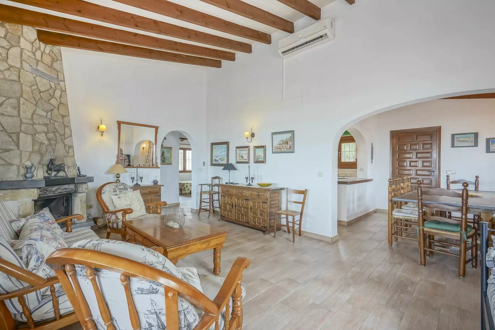 5-bedroom Villa In El Rafol D’almunia, Spain (307 M²)
