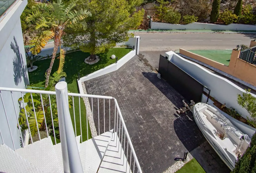 6-bedroom Villa In Altea, Spain (547 M²)