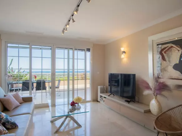 3-bedroom Apartment In Pedreguer, Spain (310 M²)
