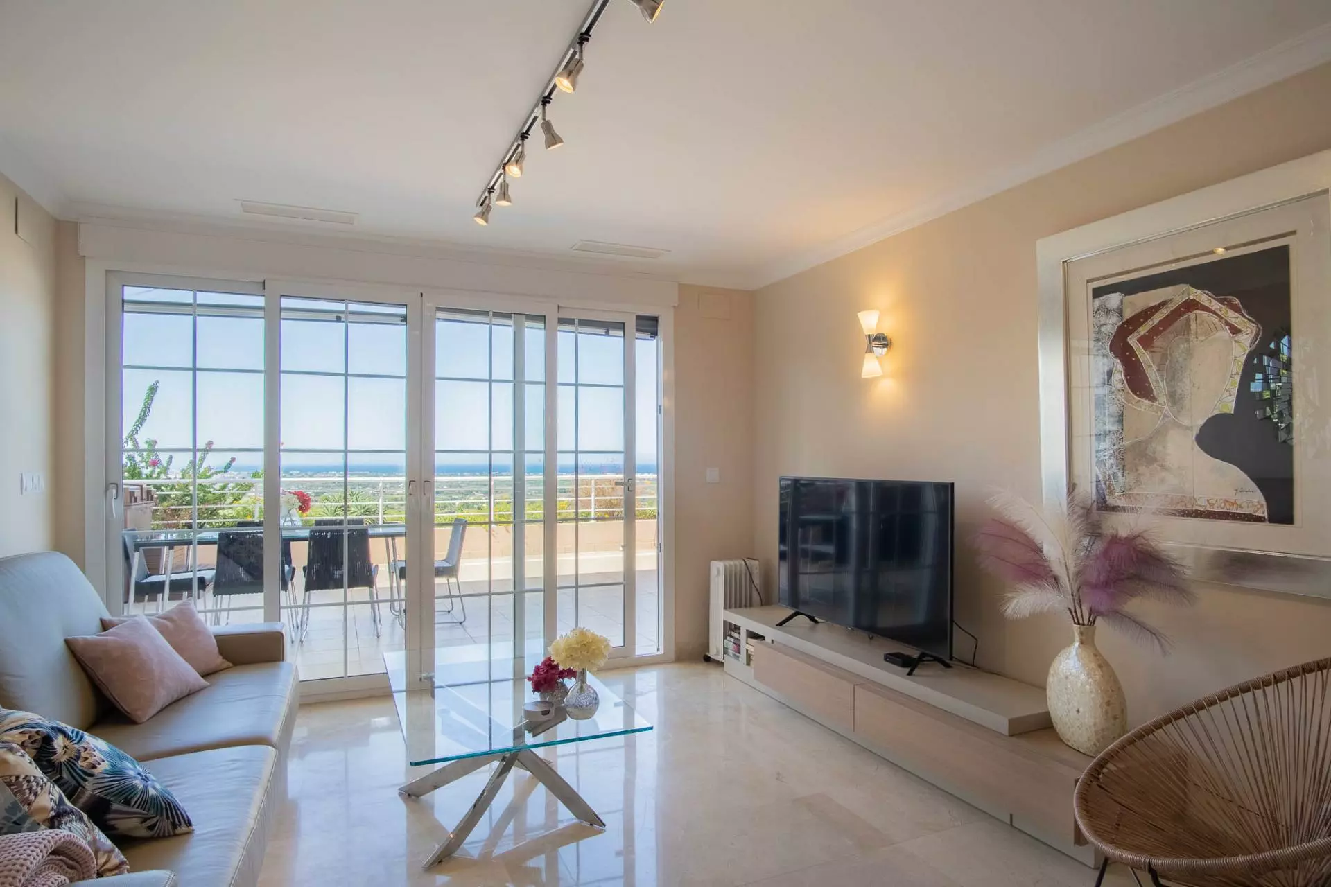 2-20-9741d6 3-bedroom Apartment In Pedreguer, Spain (310 M²)