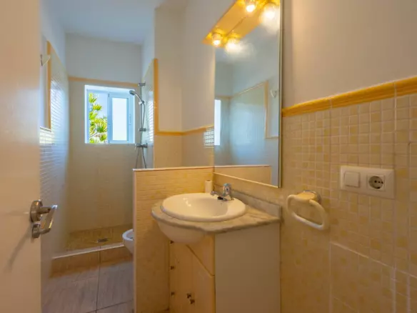 2-bedroom Villa In Benitachell, Spain (202 M²)