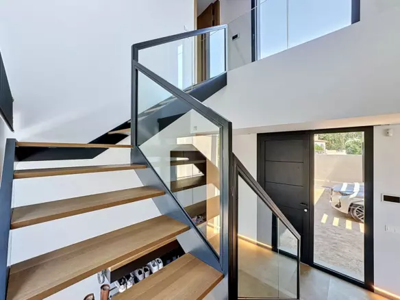 4-bedroom Villa In Calpe, Spain (346 M²)