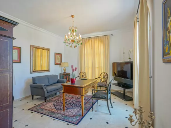 5-bedroom Villa In Pedreguer, Spain (392 M²)
