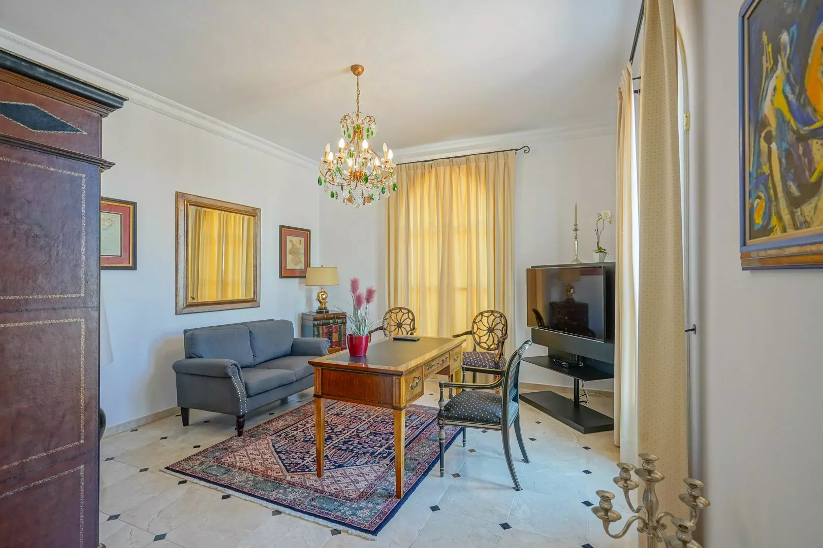 5-bedroom Villa In Pedreguer, Spain (392 M²)
