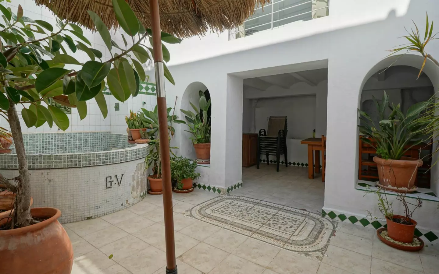 3-bedroom House In Oliva, Spain (289 M²)