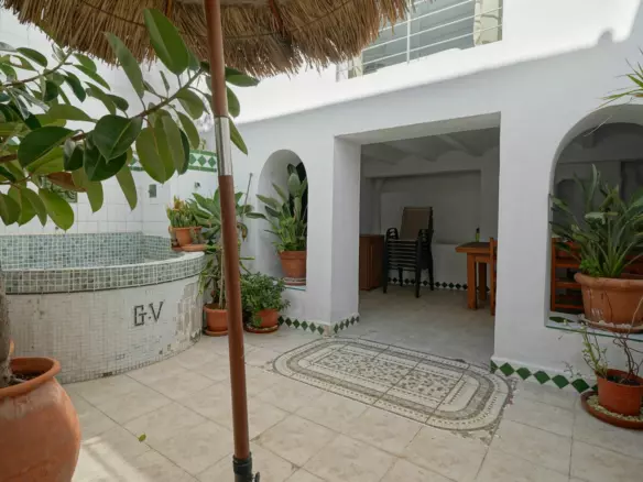 3-bedroom House In Oliva, Spain (289 M²)