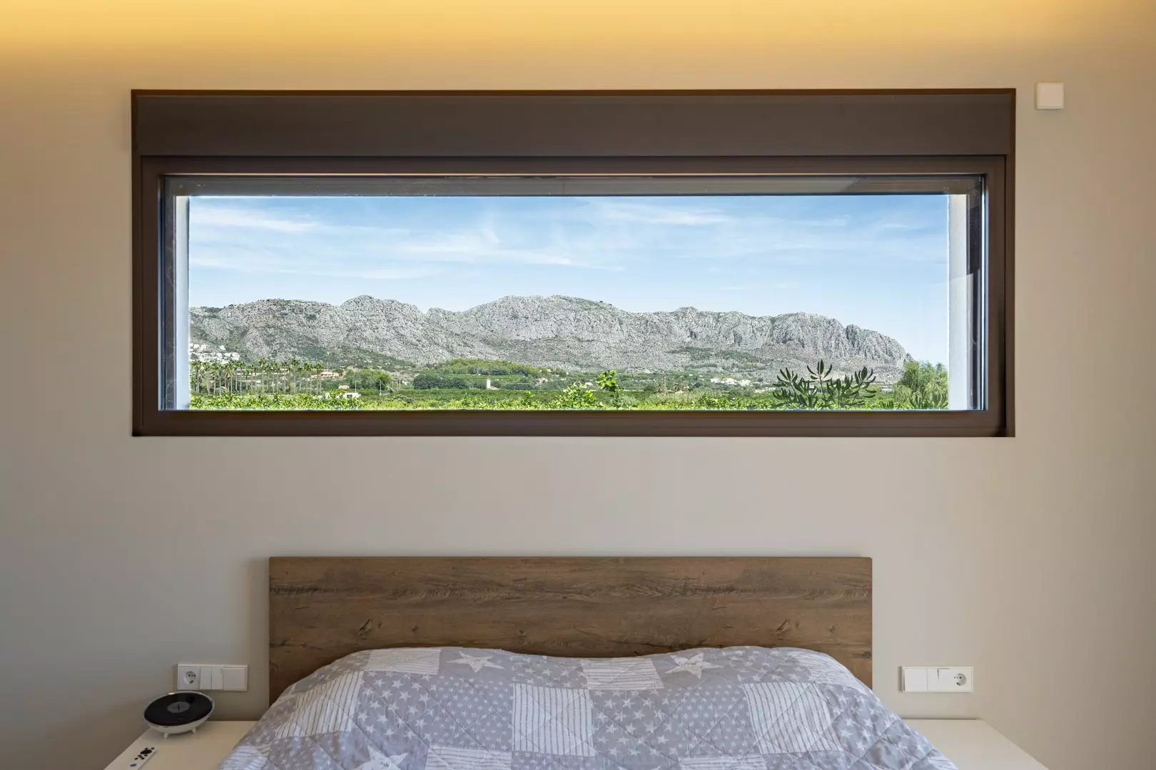 3-bedroom Villa In Pedreguer, Spain (225 M²)