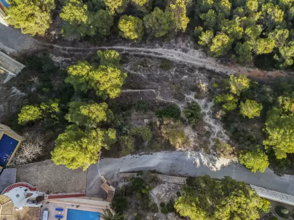 Plot In Benissa, Spain (1.100 M² Plot)