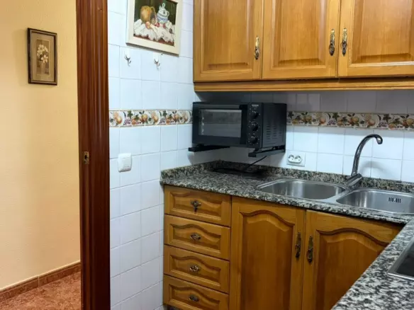 2-bedroom Flat In Alicante, Spain (76 M²)