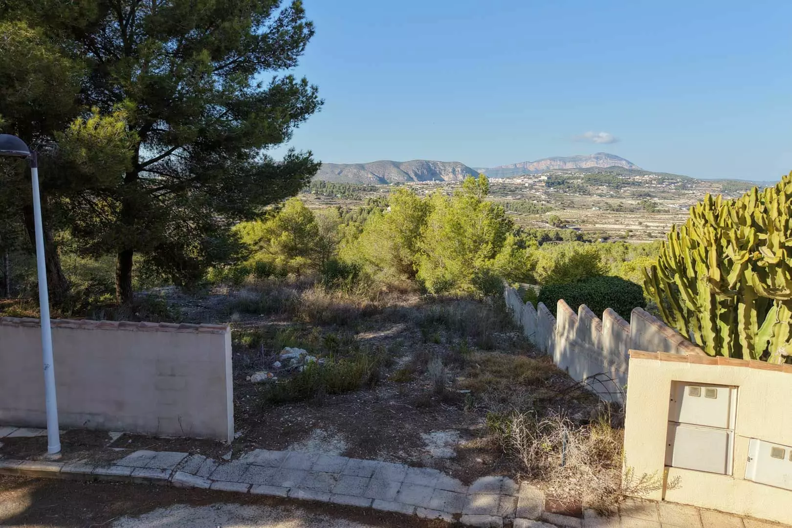 Plot In Moraira, Spain (801 M² Plot)