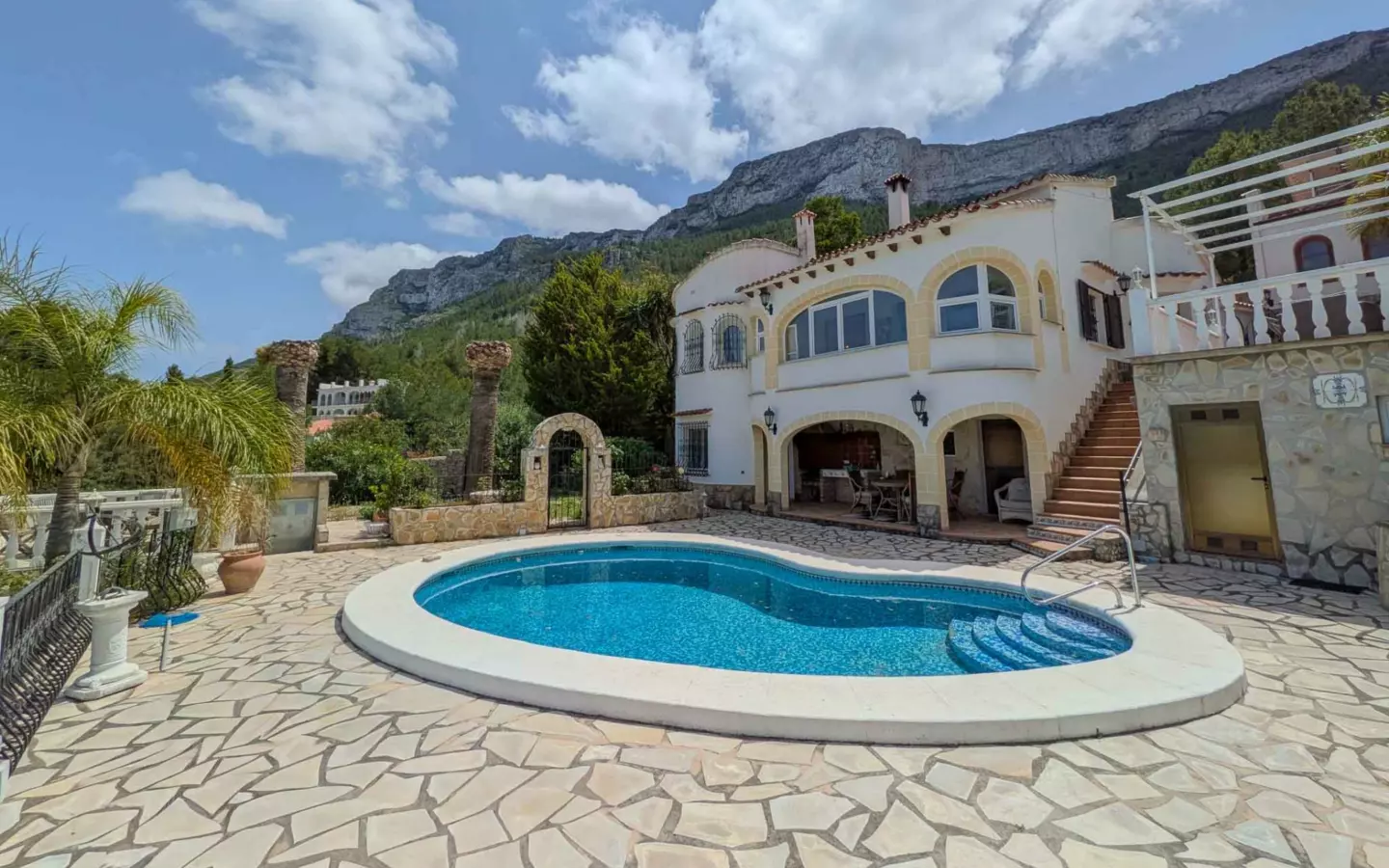 3-bedroom Villa In Denia, Spain (238 M²)
