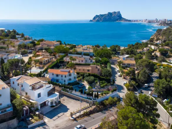 3-bedroom Commercial Unit In Benissa, Spain (301 M²)