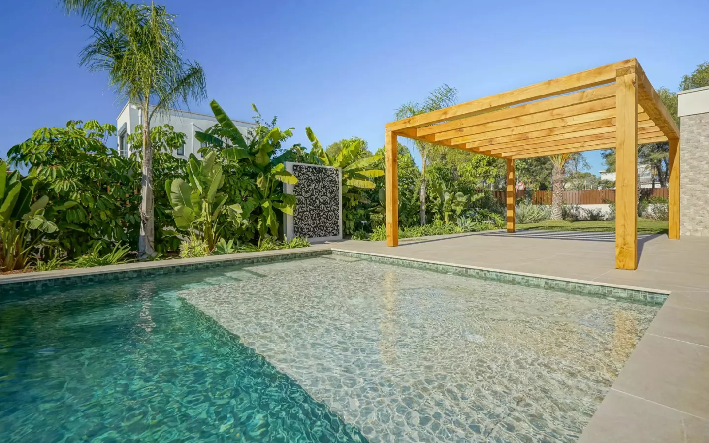 3-bedroom Villa In Jávea – Xàbia, Spain (471 M²)