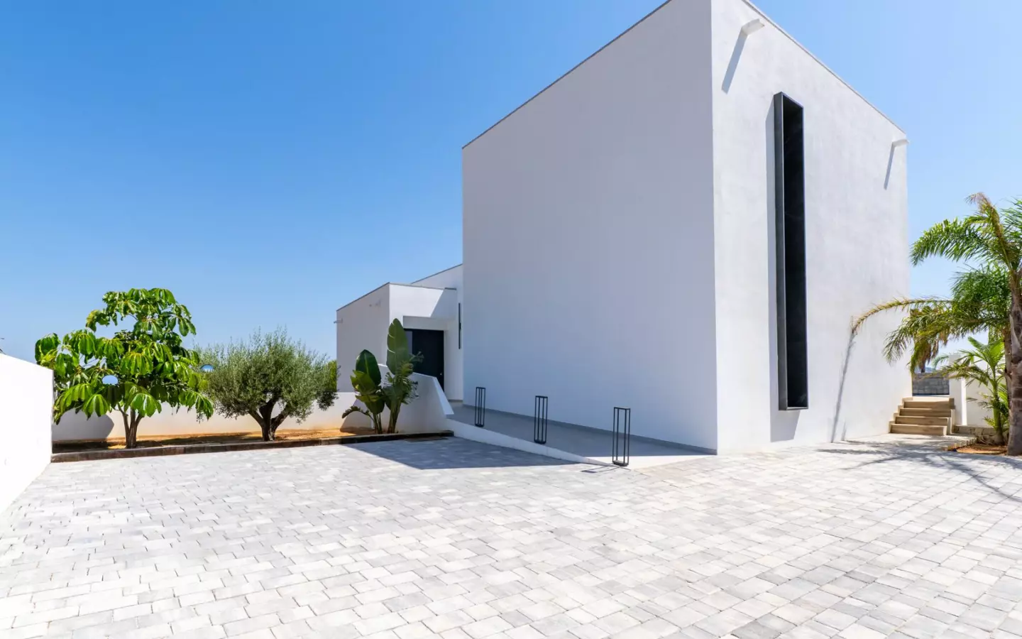3-bedroom Villa In Moraira, Spain (310 M²)