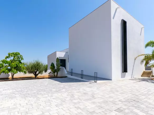 3-bedroom Villa In Moraira, Spain (310 M²)