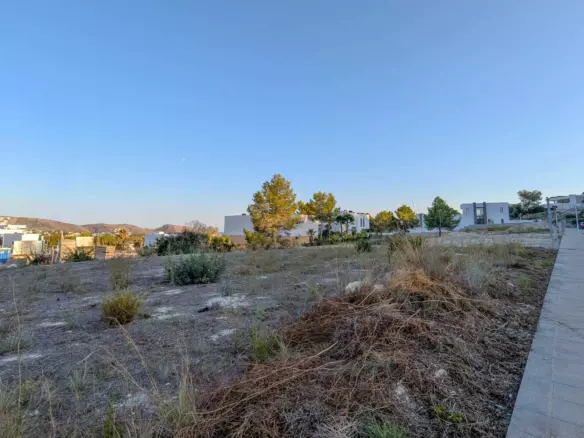 Plot In Moraira, Spain (811 M² Plot)