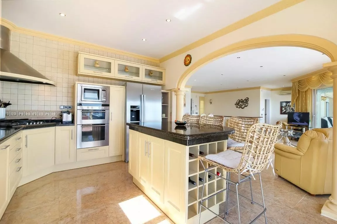 4-bedroom Villa In Benissa, Spain (370 M²)