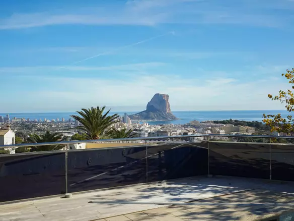 3-bedroom Villa In Calpe, Spain (529 M²)