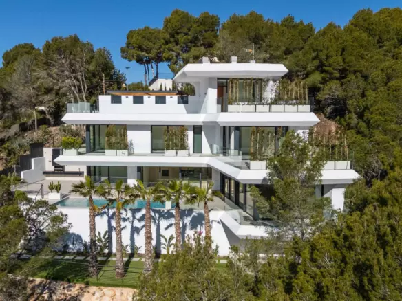 4-bedroom Villa In Altea, Spain (609 M²)