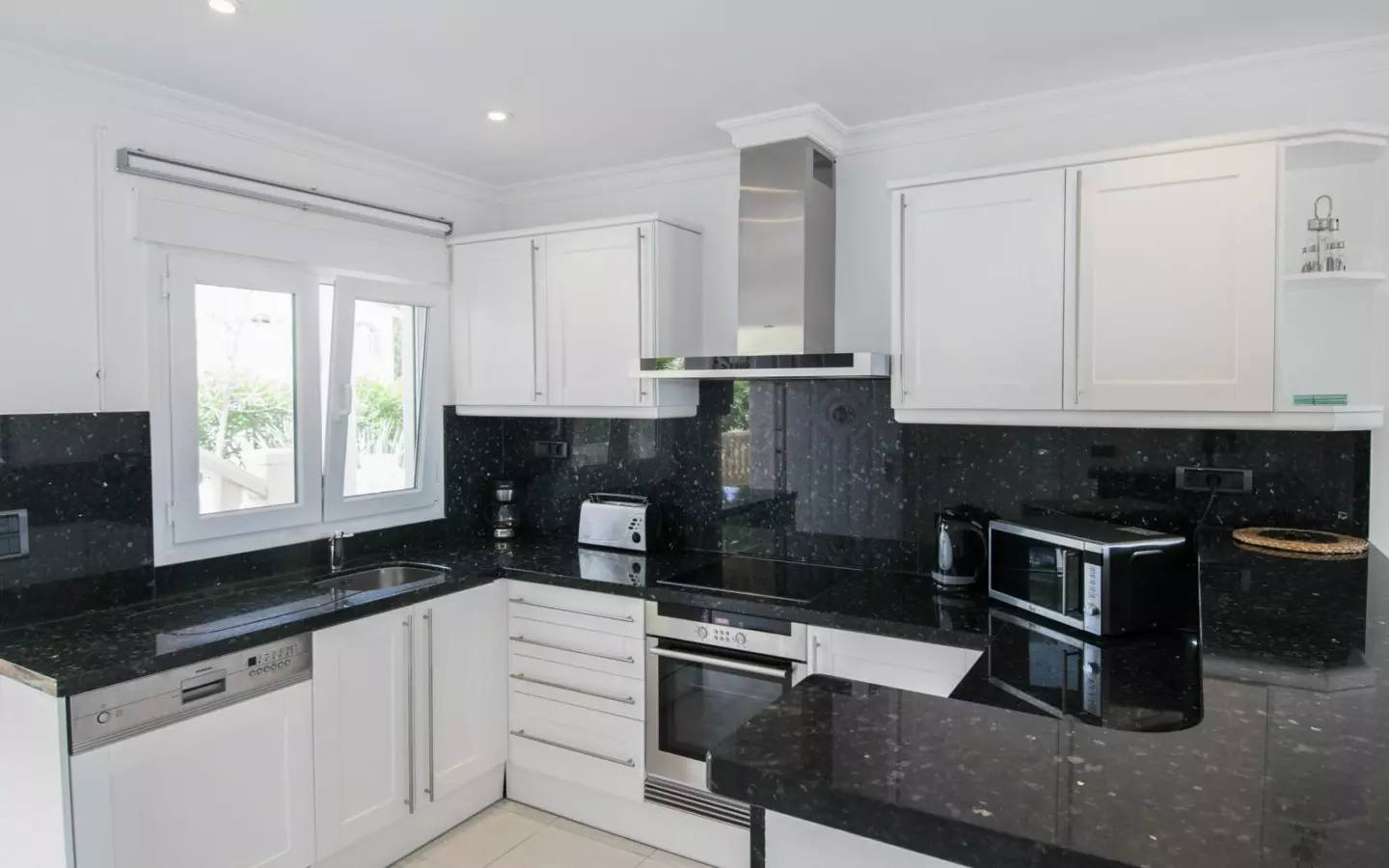 1-bedroom Apartment In Benissa, Spain (88 M²)