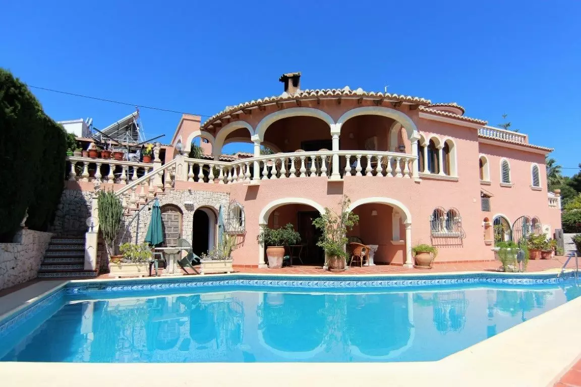 8-bedroom Villa In Benissa, Spain (392 M²)